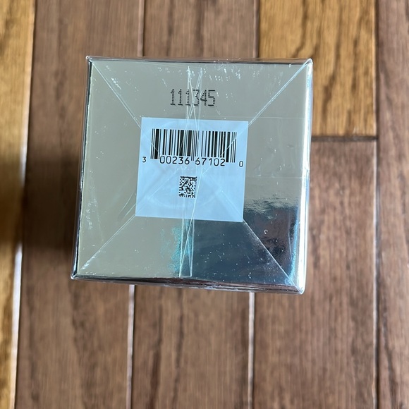 Neck Correct New in Box A powerful, anti-aging treatment - Picture 4 of 4